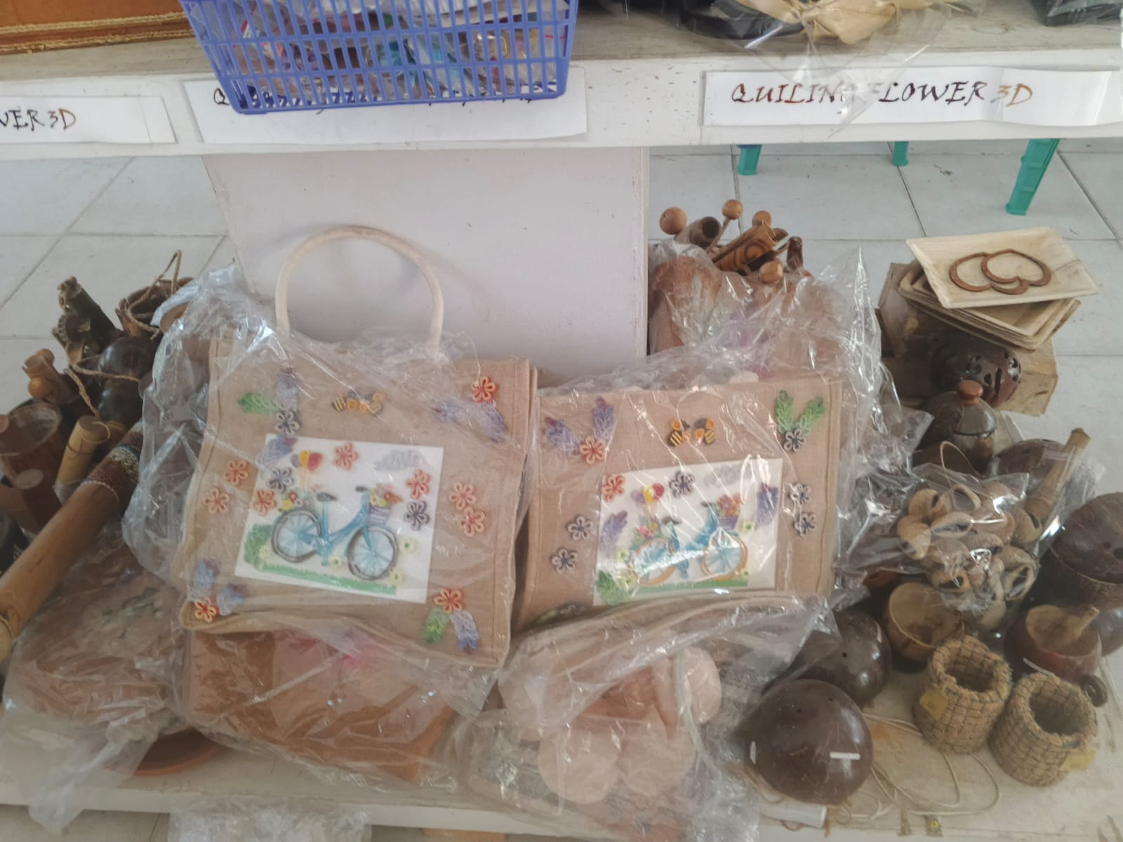 Pameran / eksibisi karya komunitas