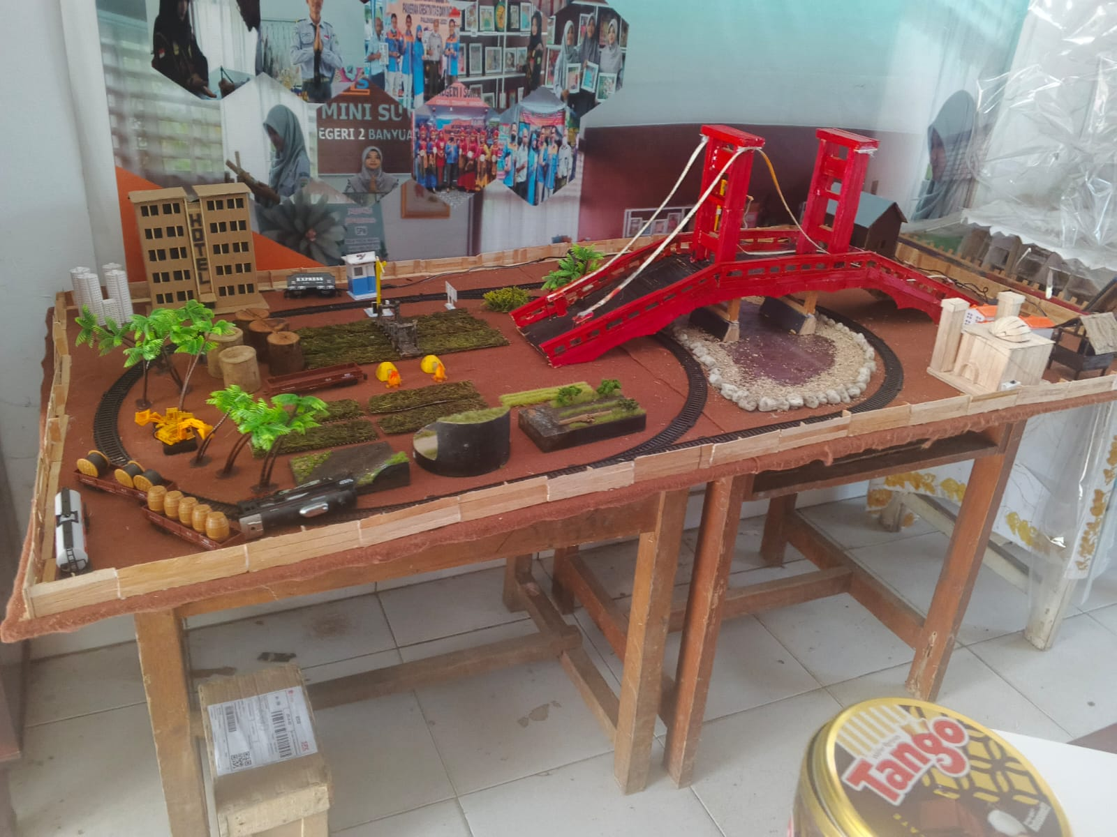 Produk kriya Community Safety Road